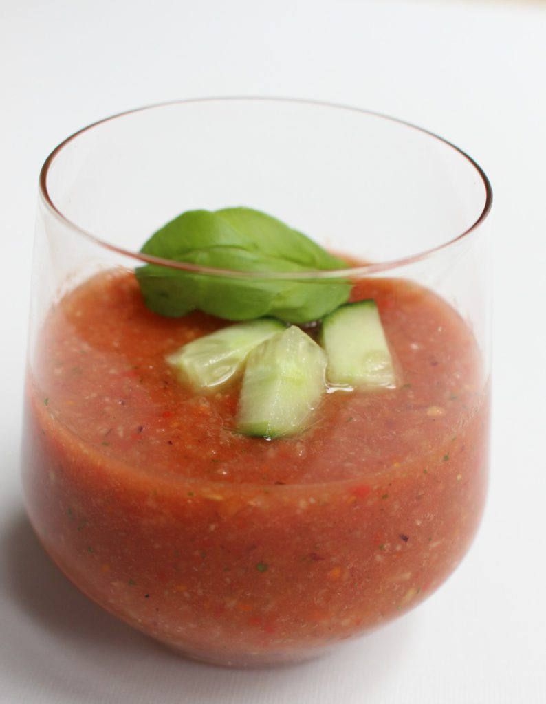 Koude gazpacho soep