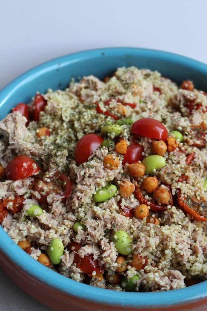 quinoa salade met tonijn en kikkererwten