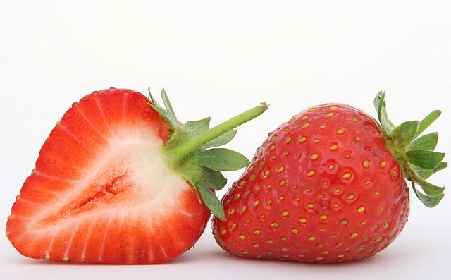 2 aardbeien