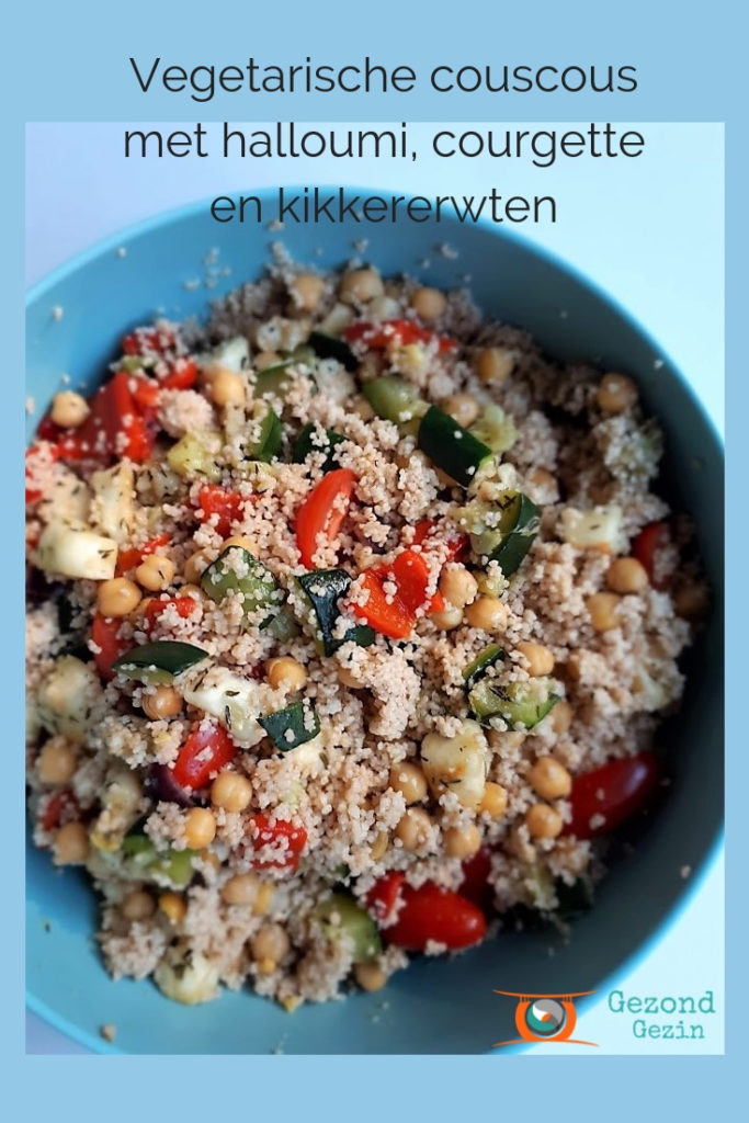 Vegetarische couscous met halloumi, courgette en kikkererwten