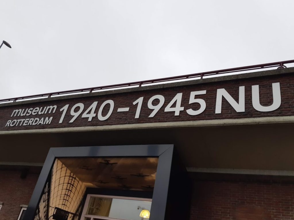 De ingang van het museum 1940-1945 nu. Een aanrader!