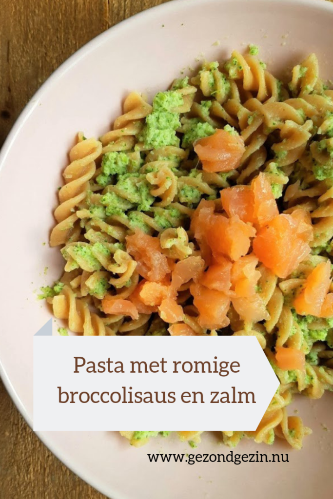 pasta met broccolisaus en zalm