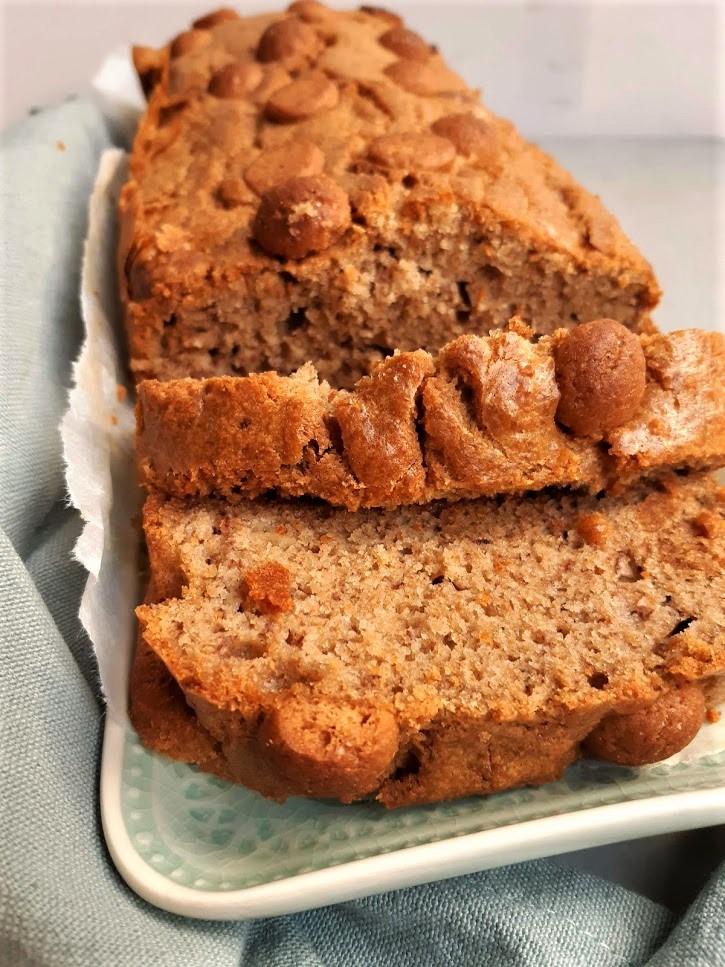 sinterklaascake met pepernoten bovenop