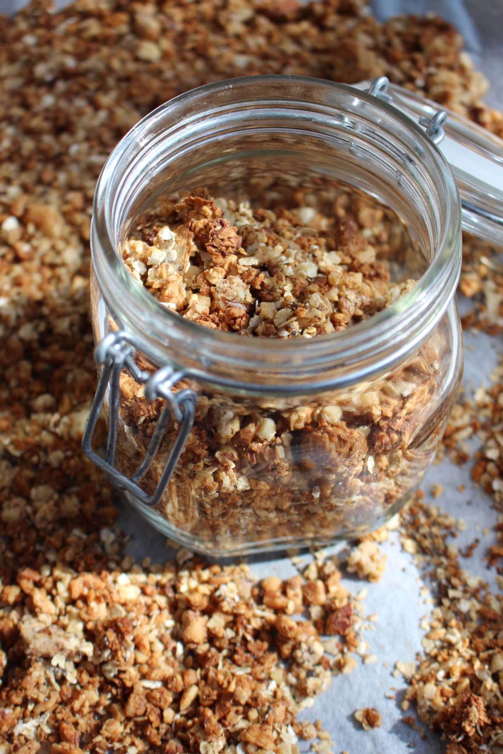 granola met appel en kaneel uit de oven