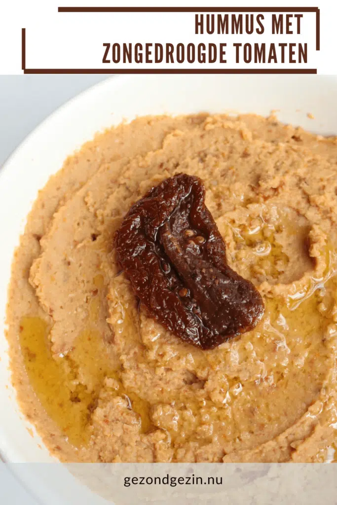 afbeelding van recept van hummus met zongedroogde tomaten om te bewaren op Pinterest