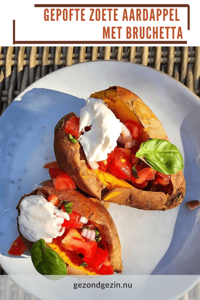 gepofte zoete aardappel met bruschetta