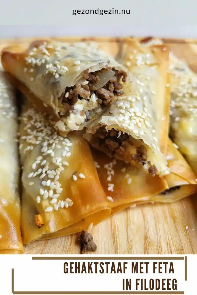 Gehaktstaaf met feta in filodeeg