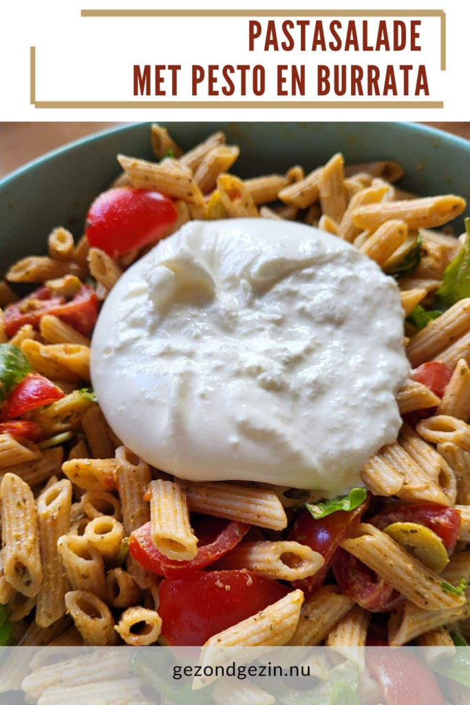 Pastasalade met pesto en burrata